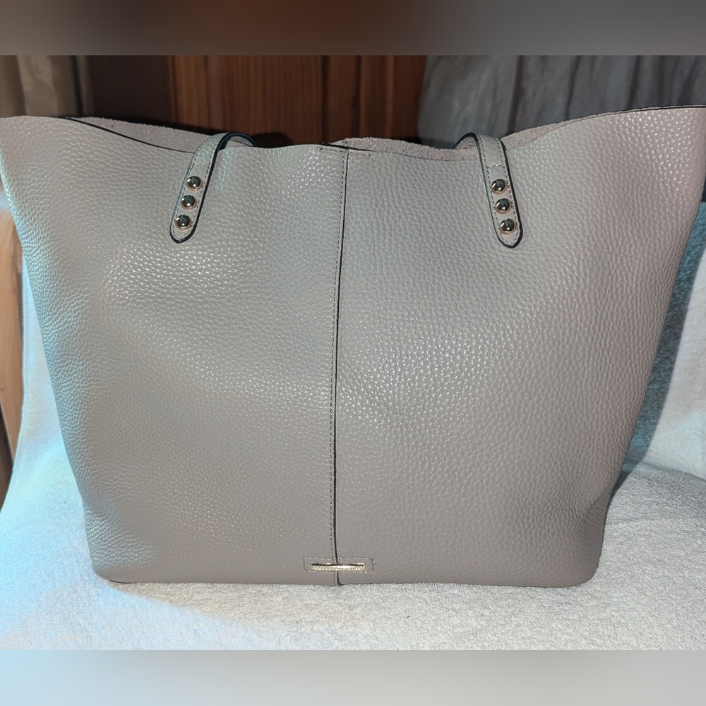 Rebecca Minkoff Gray Tote Bag with Spacious Design - Picture 3 of 12